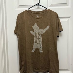 Brown 'Let's Hug It Out' bear T-Shirt